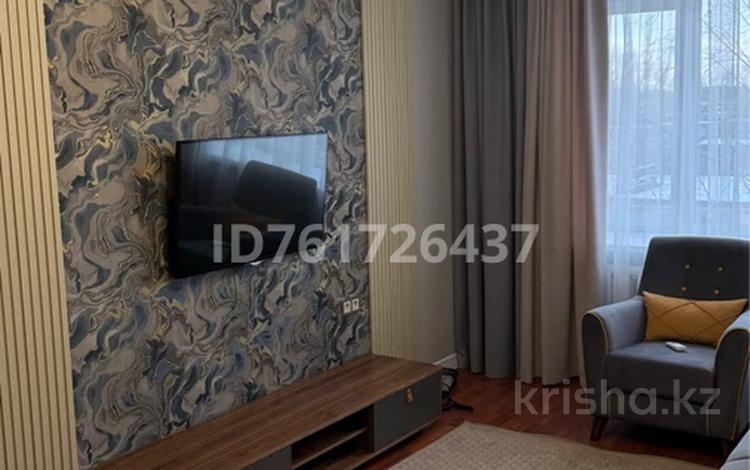 3-бөлмелі пәтер · 57.7 м² · 7/9 қабат, Михаэлиса 7, бағасы: 300 000 ₸ в Усть-Каменогорске, Ульбинский — фото 2