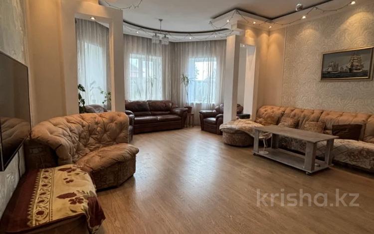 Отдельный дом · 5 комнат · 359 м² · 10 сот., 2-я 20 за 86 млн ₸ в Караганде, Казыбек би р-н — фото 2