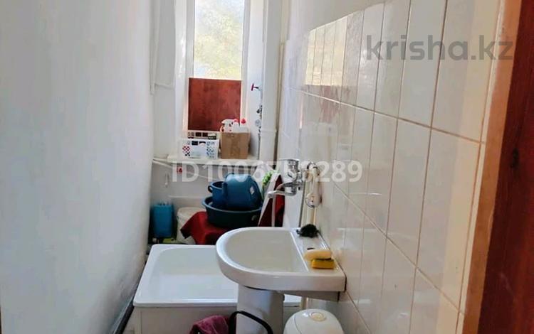 3-комнатная квартира · 64 м² · 1/2 этаж, Старый город, Ташкентская 2 за 7 млн ₸ в Актобе — фото 2