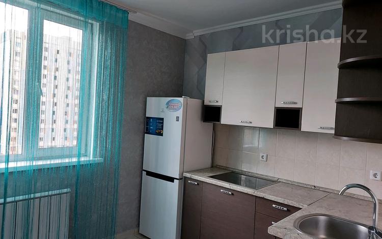 1-комнатная квартира, 36 м², 6/11 этаж помесячно, мкр Акбулак, 1-я улица 69