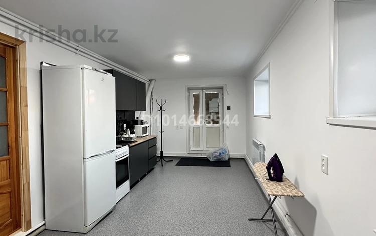 Часть дома · 2 комнаты · 60 м² · 10 сот., А. Жубанова 68А за 250 000 ₸ в Кокшетау — фото 2