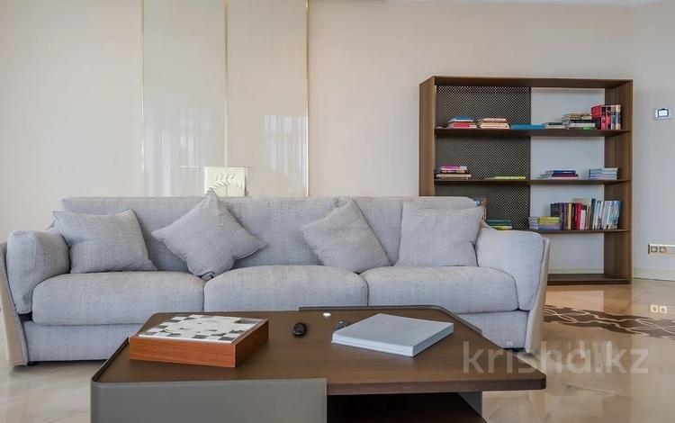 6-комнатная квартира · 240 м² · 21/26 этаж, Туран 37/9 за 2.3 млн ₸ в Астане, Есильский р-н — фото 3