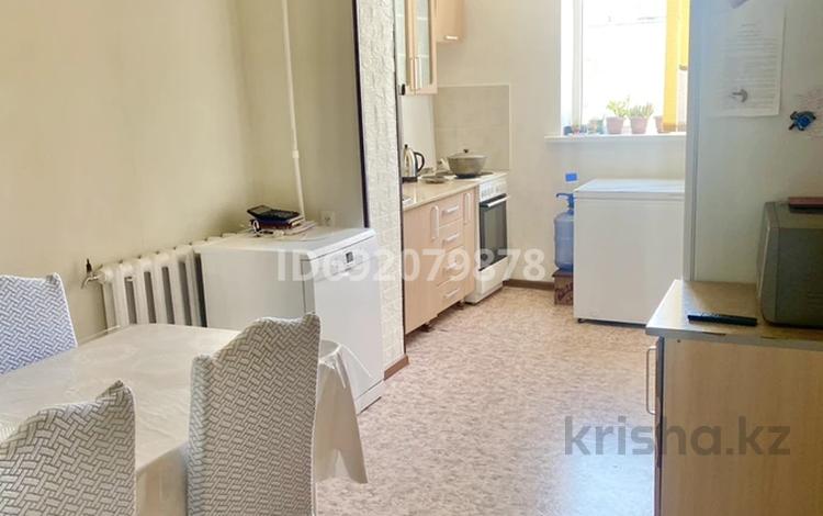 2-комнатная квартира · 50 м² · 2/5 этаж, Абая 57 за 18 млн ₸ в Сатпаев — фото 2