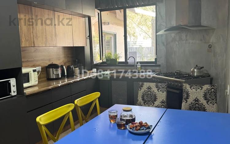 6 комнат · 230 м² · 2 этаж, Родостовца 229Б — Розыбакиева Басенова за 3 500 〒 в Алматы, Бостандыкский р-н — фото 15