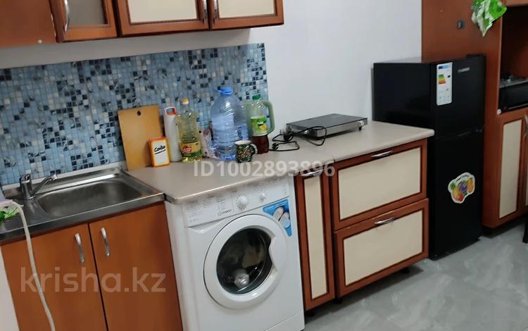 1 комната · 20 м², мкр Жас Канат 38в — Шемякина коментерна за 100 000 〒 в Алматы, Турксибский р-н — фото 2
