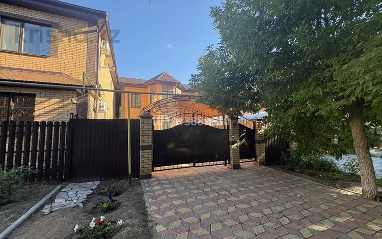 Отдельный дом · 5 комнат · 160 м² · 2 сот., Ахмедияр Хусайнова за 80 млн ₸ в Уральске — фото 2