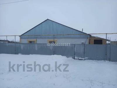 Отдельный дом · 3 комнаты · 95.4 м², Абулхаирхана 25/1 за 10.5 млн ₸ в Аксае