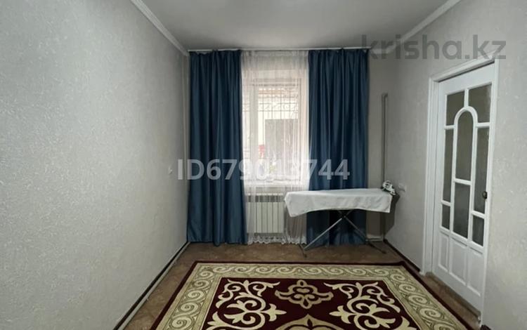 2-комнатная квартира, 41 м², 1/3 этаж, Гоголя 40 за 13 млн 〒 в Каскелене — фото 2