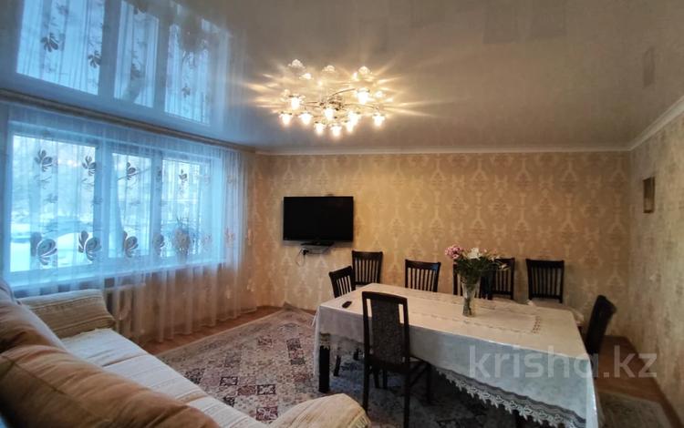 4-комнатная квартира, 77.4 м², Абая за 32.5 млн 〒 в Петропавловске — фото 8