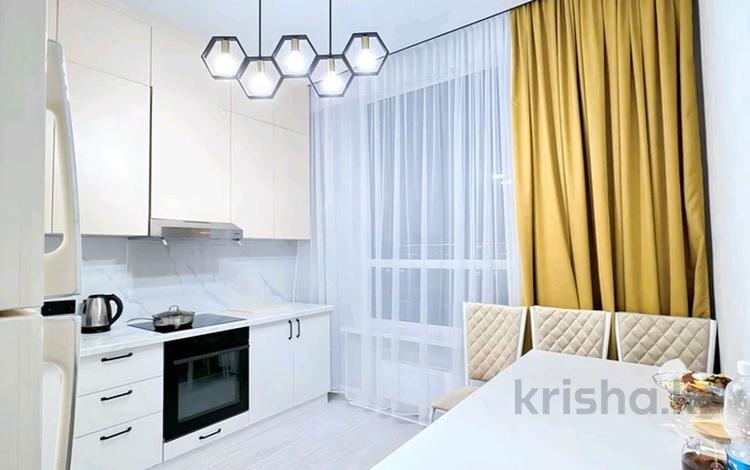 1-комнатная квартира, 45 м², 7/18 этаж помесячно, Мәңгілік Ел 48 — Улы Дала