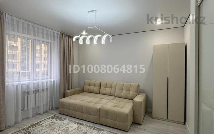 1-комнатная квартира · 36 м² · 2/9 этаж, мкр Центральный, Абая за 200 000 ₸ в Атырау — фото 2