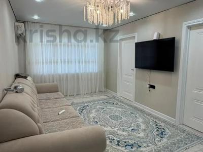 4-бөлмелі пәтер · 63 м² · 1/5 қабат, 15-шағынаудан, бағасы: 15.5 млн ₸ в Караганде, Алихана Бокейханова р-н