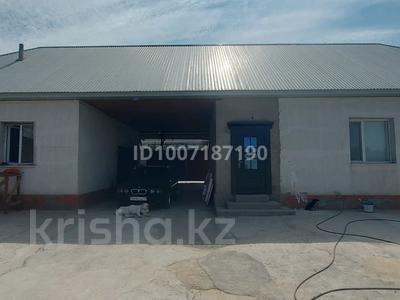 Отдельный дом · 10 комнат · 200 м² · 9 сот., мкр Жайлау за 32 млн ₸ в Шымкенте, Абайский р-н