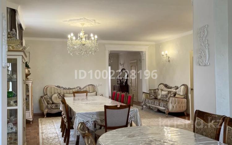 Отдельный дом · 4 комнаты · 280 м² · 10 сот., Шукурова 1г за 125 млн 〒 в  — фото 29