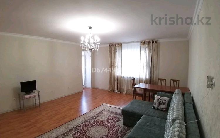 2-комнатная квартира, 87 м², 5/10 этаж помесячно, Тараса шевченко 10/1 — проспект Сарыарка за 290 000 〒 в Астане, Сарыарка р-н — фото 2