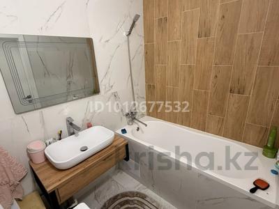 2-комнатная квартира · 55 м² · 5/9 этаж, Тауелсиздик 43/3 — Пересечение улиц Б.Момышулы и Тауелсиздик за 36 млн ₸ в Астане, Алматы р-н