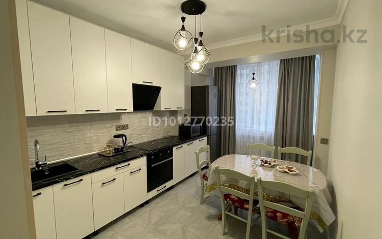 2-бөлмелі пәтер · 70 м² · 5/13 қабат, Есенова 160/3, бағасы: 55 млн ₸ в Алматы, Жетысуский р-н — фото 2