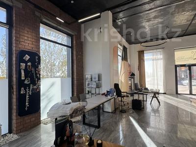 Свободное назначение, офисы, магазины и бутики, общепит, салоны красоты, сельское хозяйство, фитнес и спорт, медцентры и аптеки, образование, развлечения, конференц-залы, кабинеты и рабочие места, студии · 73.3 м² за 600 000 〒 в Астане, Есильский р-н