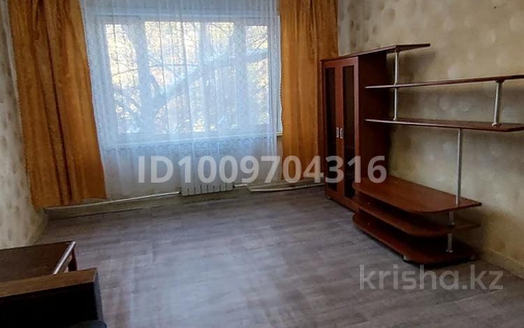 2-бөлмелі пәтер · 48 м² · 2/2 қабат, ул Победы 5/1 — Гостиница Чайка, бағасы: 3.5 млн ₸ в Темиртау — фото 2