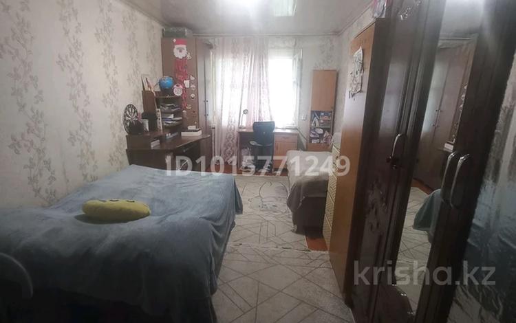 2-комнатная квартира · 30.8 м², Атамекен за 8 млн ₸ в Байкент — фото 2