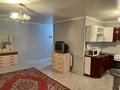 3-комнатная квартира · 48 м² · 5/5 этаж, Майкудук, 12й микрорайон 5 за 145 000 ₸ в Караганде, Алихана Бокейханова р-н — фото 9