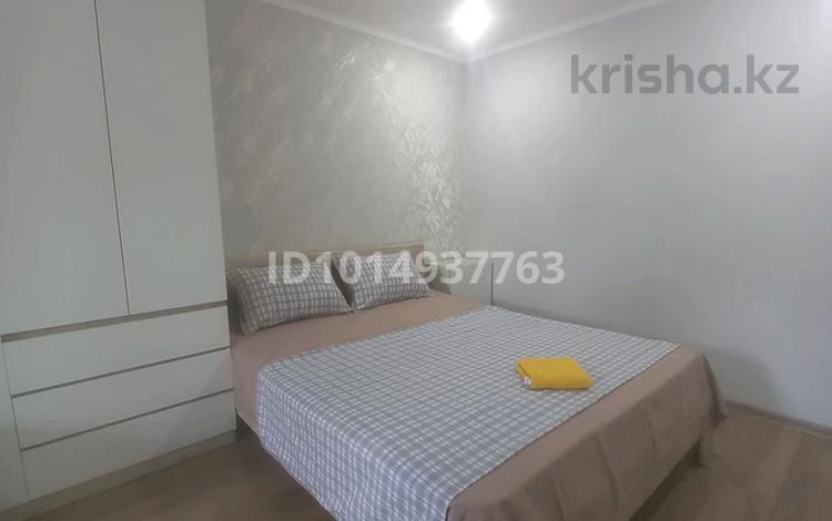 1-бөлмелі пәтер · 38 м² · 3/5 қабат, 410 квартал 8, бағасы: 14 000 ₸ в Семее — фото 3