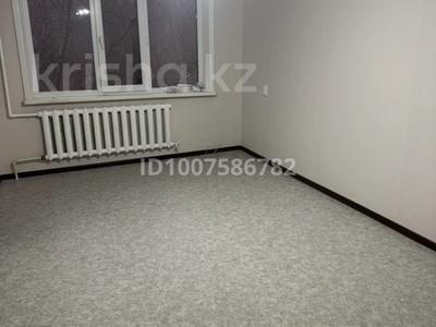 3-комнатная квартира · 60 м² · 1/5 этаж, Майкудук, 11а микрорайон 19 за 150 000 〒 в Караганде, Алихана Бокейханова р-н