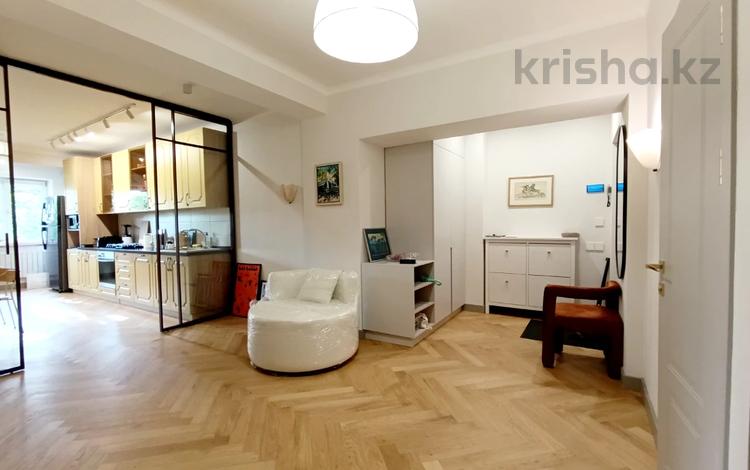 3-бөлмелі пәтер · 112 м² · 4/5 қабат, Кунаева 110 — Карасай батыра, бағасы: 169 млн ₸ в Алматы, Медеуский р-н — фото 2