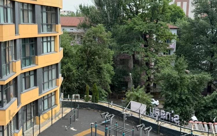 2-комнатная квартира · 60 м² · 5/13 этаж, Ади Шарипова 145 за 67 млн ₸ в Алматы, Алмалинский р-н — фото 2