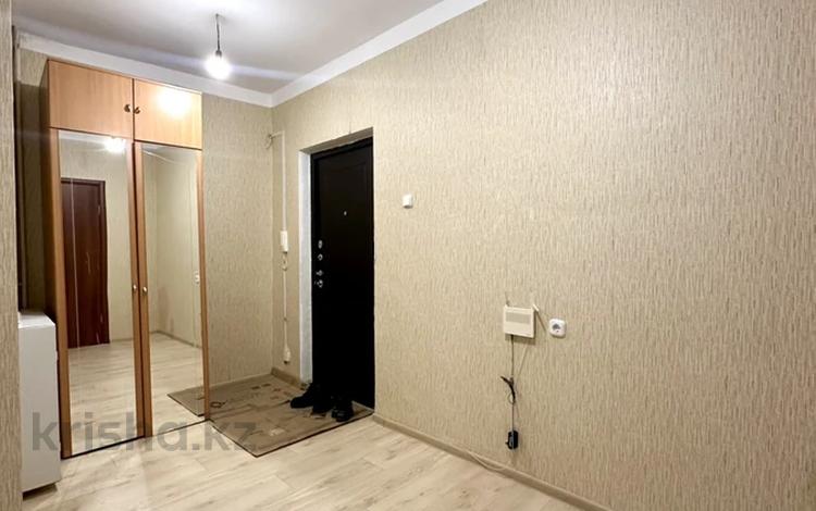 1-бөлмелі пәтер · 43 м² · 8/9 қабат, мкр. Зачаганск пгт, бағасы: 12.5 млн ₸ в Уральске — фото 5