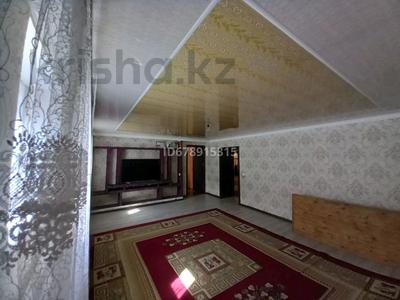 Жеке үй • 12 бөлмелер • 500 м² • 8 сот., Дина Нурпейсова 39, бағасы: 35 млн 〒 в Туркестане