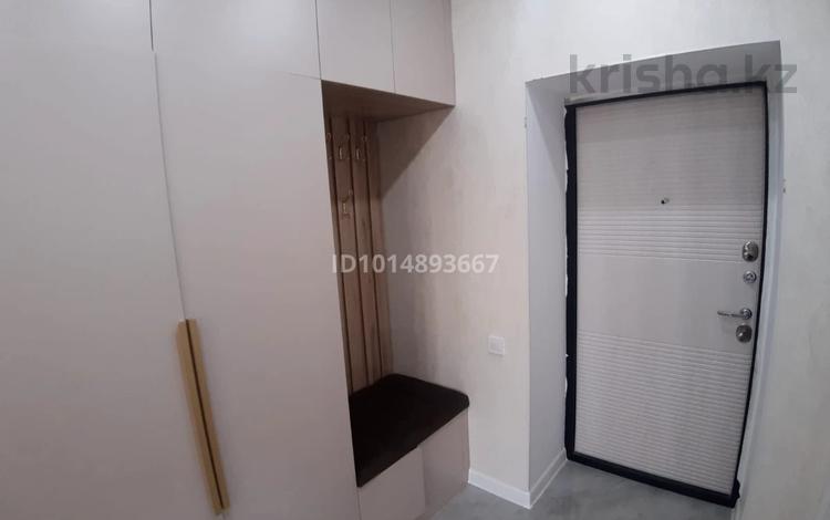 1-комнатная квартира · 46 м² · 6/10 этаж, мкр. Алтын орда 54а за 150 000 ₸ в Актобе — фото 2