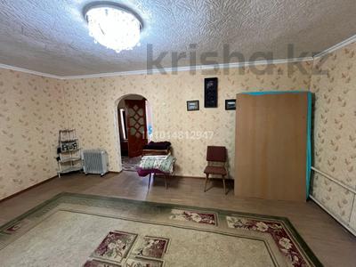 Отдельный дом · 2 комнаты · 60 м² · 5.6 сот., Керей хана 67 за 18 млн ₸ в Актобе, мкр. Курмыш