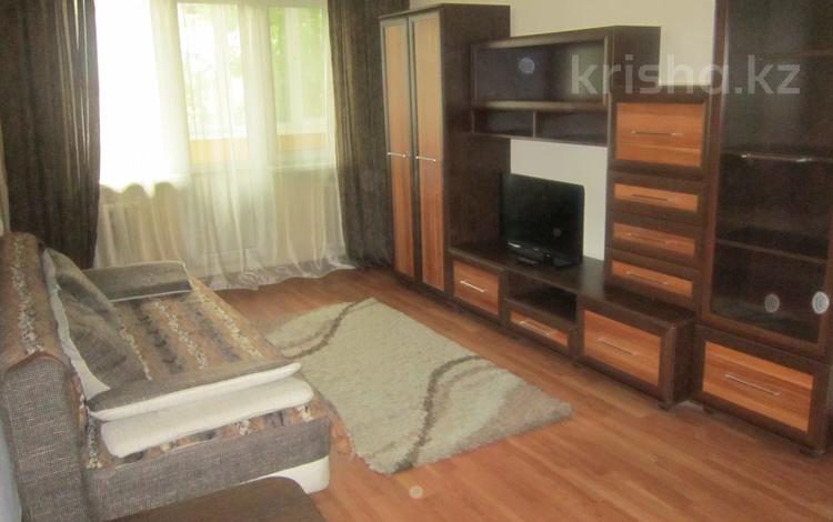 2-комнатная квартира, 45 м², 2/4 этаж, Радостовца 152г — Жандосова