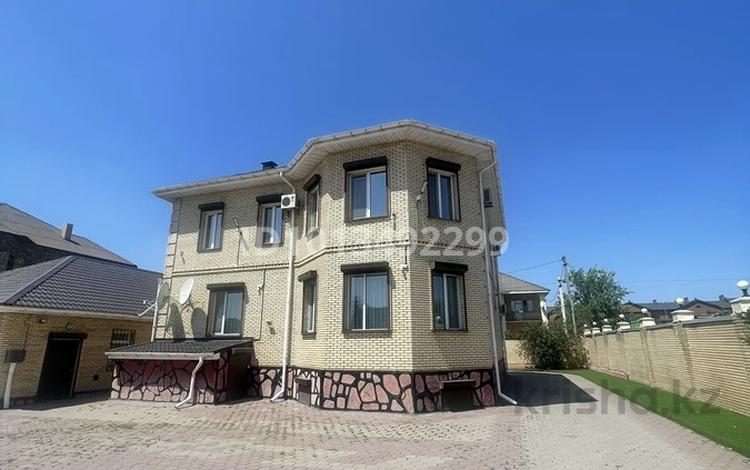 Отдельный дом · 6 комнат · 351 м² · 10 сот., мкр Городской Аэропорт за 205 млн ₸ в Караганде, Казыбек би р-н — фото 2