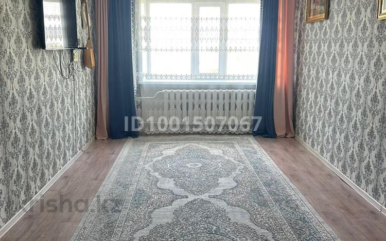 3-комнатная квартира · 63.8 м² · 5/5 этаж, Ауезов 21 за 12 млн 〒 в Аксу — фото 2