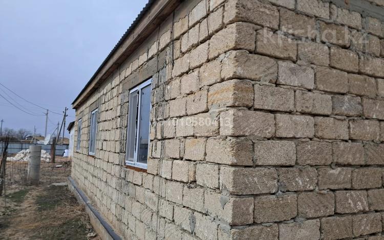 Отдельный дом · 4 комнаты · 40 м² · 14 сот., Даулеткерей село за 18 млн ₸ в Курмангазы (Ганюшкино) — фото 2