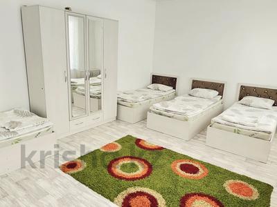 1-комнатная квартира · 50 м² · 1/1 этаж, Кудас Жунисбеков — Напротив МКТУ, гостиница Риксос за 100 000 ₸ в Туркестане