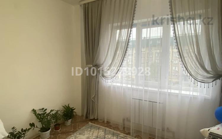 2-комнатная квартира · 60 м² · 3/6 этаж, мкр Нурсая 57 за 22 млн ₸ в Атырау — фото 3