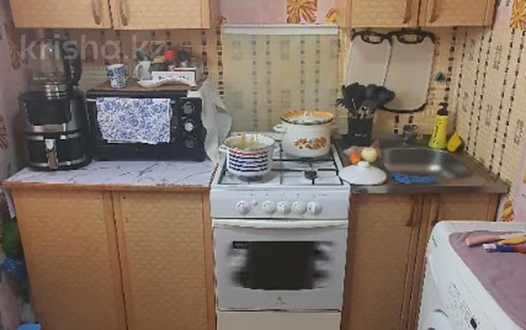 3-бөлмелі пәтер · 50 м² · 1/5 қабат, Алтынсарина 234, бағасы: 18 млн ₸ в Костанае — фото 2