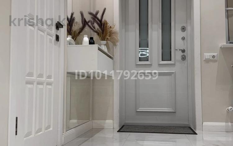 Отдельный дом · 5 комнат · 250 м² · 8 сот., мкр Атырау-2, 7 за 130 млн ₸ в мкр	Атырау-2 — фото 2