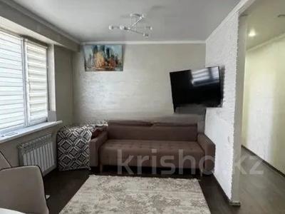 2-комнатная квартира · 50 м² · 7/10 этаж, Аксай 1 11/9 за 35 млн 〒 в Алматы, Ауэзовский р-н
