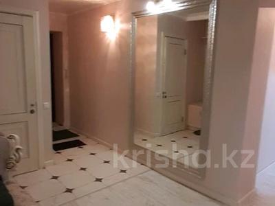 4-бөлмелі пәтер · 70 м² · 5/9 қабат, проспект Строителей 25, бағасы: 27 млн ₸ в Караганде, Казыбек би р-н