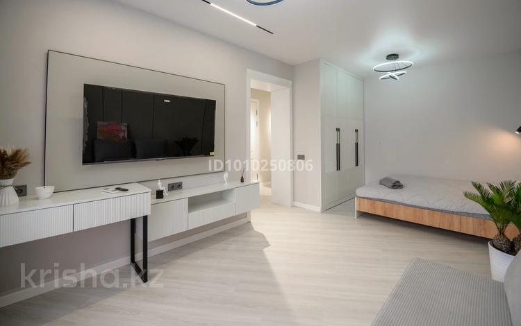 1-комнатная квартира · 33.2 м² · 4/4 этаж, Тулебаева 96 за 400 000 ₸ в Алматы, Медеуский р-н — фото 31