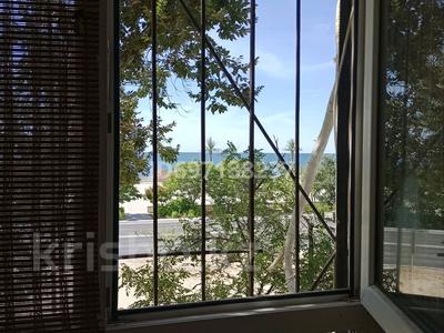 3-комнатная квартира · 87 м² · 2/5 этаж, 15-й мкр 4 за 12 000 ₸ в Актау