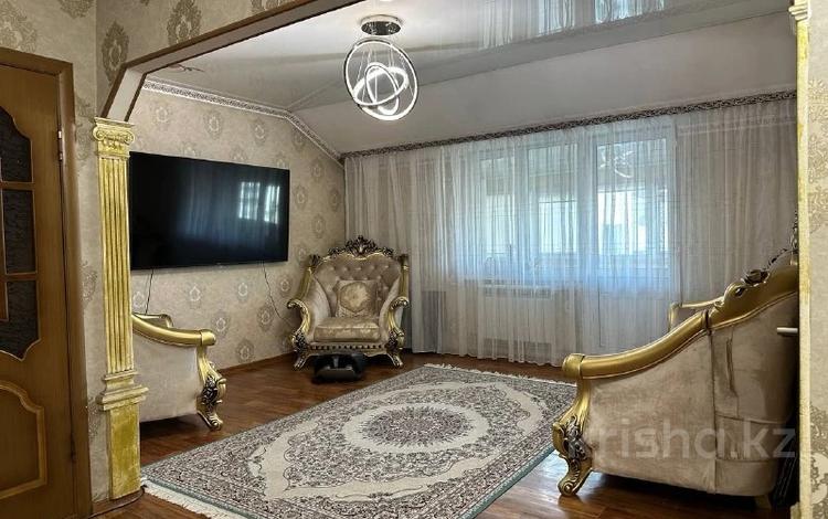 4-комнатная квартира, 110 м², 6/6 этаж, мкр Кокжиек за 38 млн 〒 в Алматы, Жетысуский р-н — фото 2