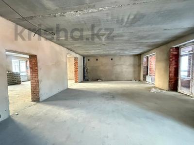 5-бөлмелі пәтер · 150.9 м², Шажимбаева, бағасы: ~ 67.9 млн ₸ в Петропавловске