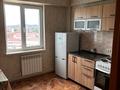 1-комнатная квартира, 44 м², 8/9 этаж, УВАЛИЕВА 8/1 за 14.7 млн 〒 в Усть-Каменогорске — фото 3