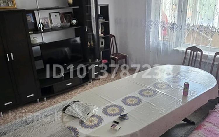 3-комнатная квартира · 80 м² · 2/5 этаж, Абая 77 за 150 000 ₸ в Сатпаев — фото 2