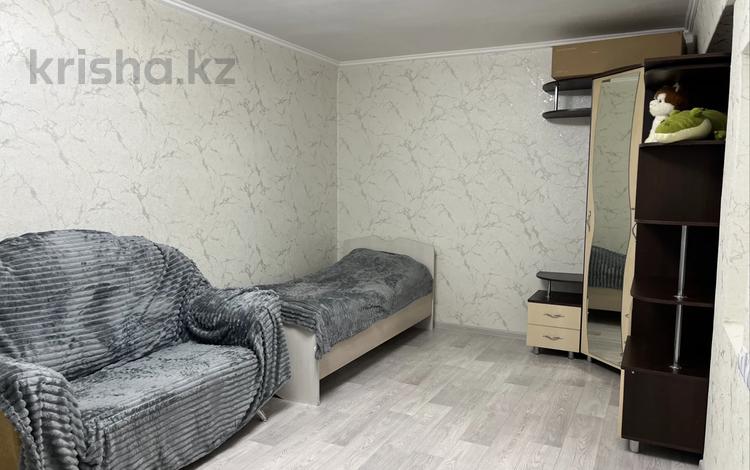 1-комнатная квартира · 35 м² · 4/5 этаж, Карбышева 30 за 150 000 ₸ в Усть-Каменогорске — фото 2